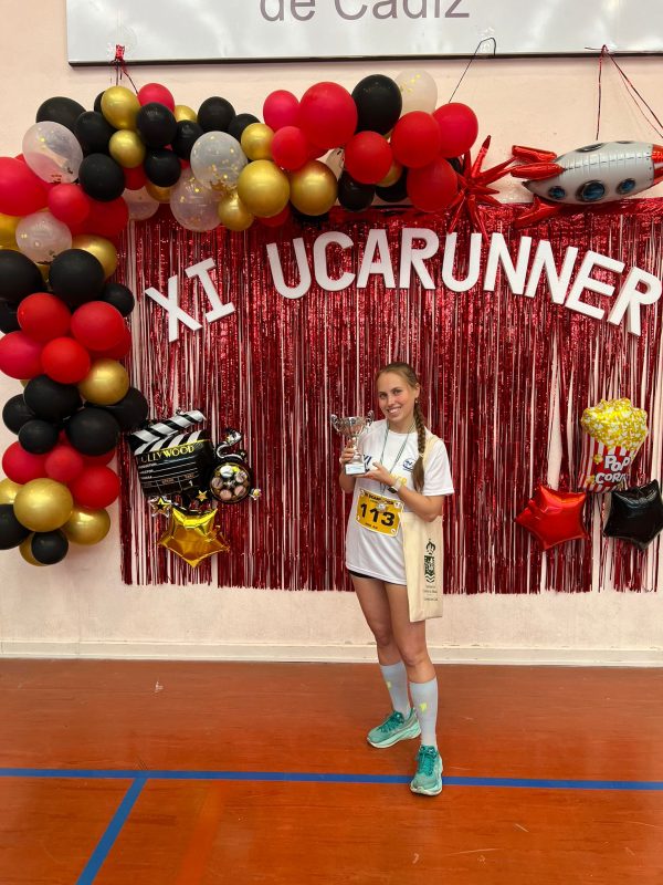 Olga Popova gana la XI UCA RUNNER en categoría Profesoras