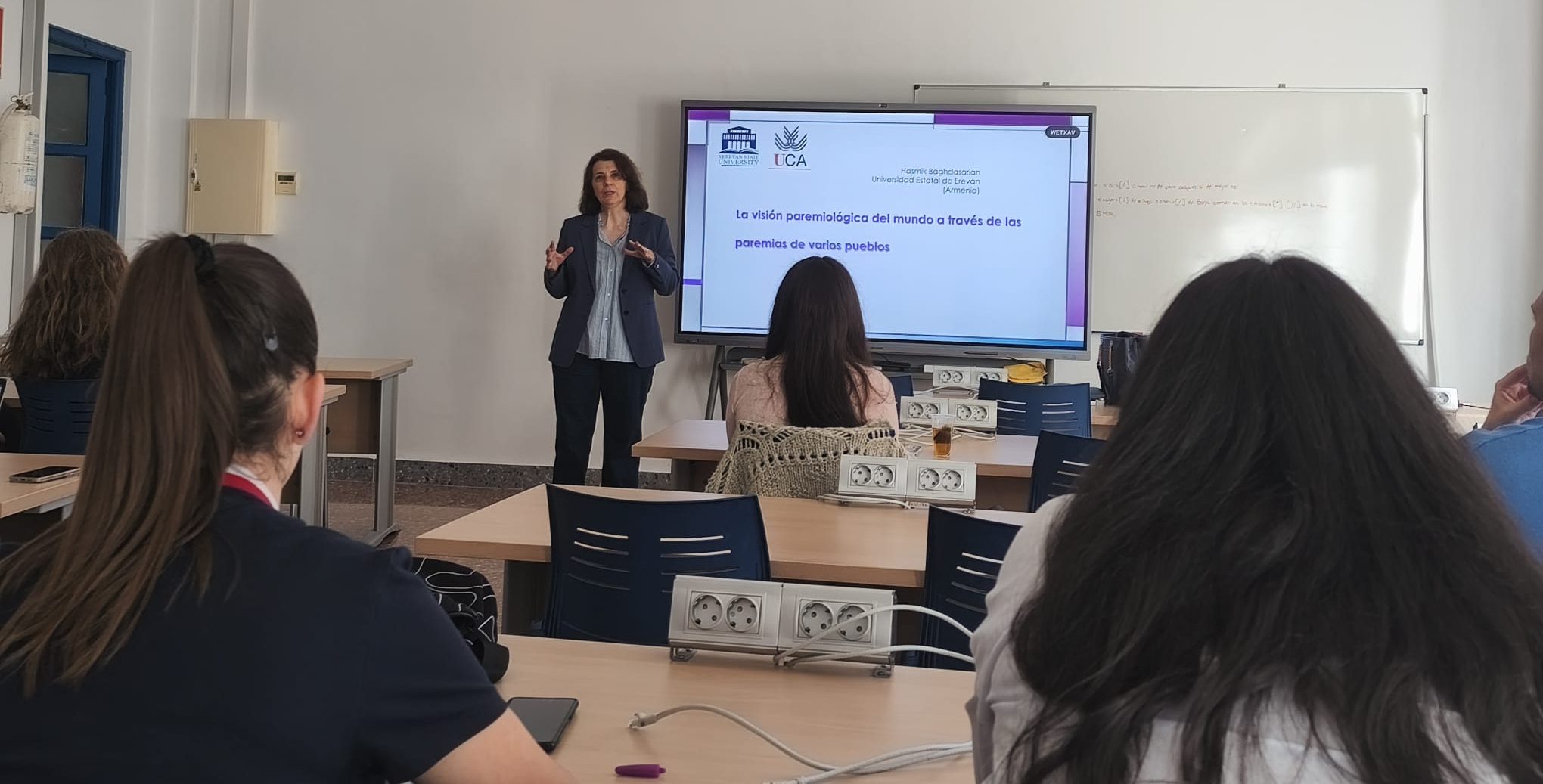 Celebración del seminario “Algunos problemas actuales de la paremiología desde la perspectiva interlingual”